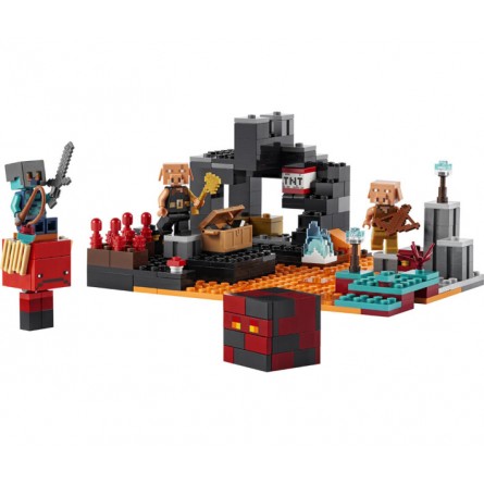 Конструктор Lego Minecraft Бастіон підземного світу (21185) фото №6