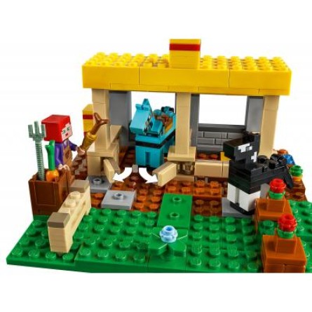 Конструктор Lego Minecraft Конюшня 241 деталь (21171) фото №5