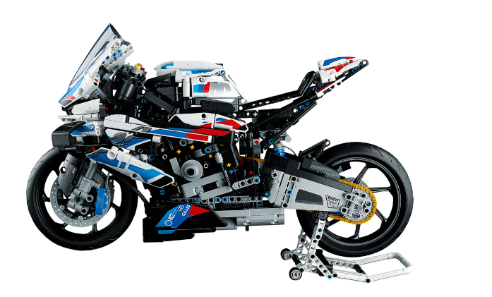 Конструктор Lego Technic BMW M 1000 RR фото №2