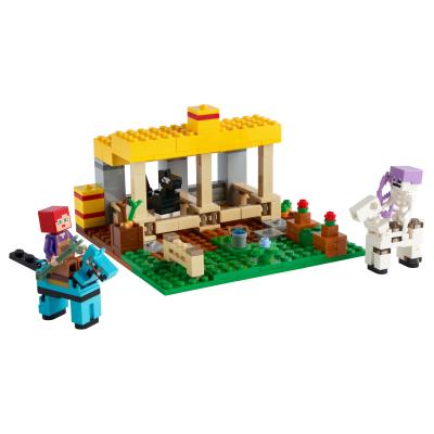 Конструктор Lego Minecraft Конюшня 241 деталь (21171) фото №2